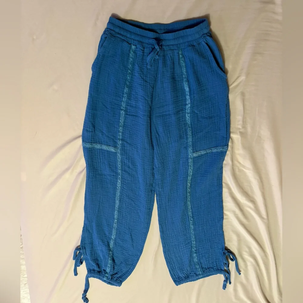 Blue Gauze 2-Piece Lounge Set – Size L - Picture 2 of 4